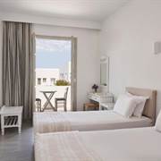 Polos hotel Paros