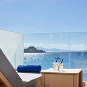Mykonos Kosmoplaz Beach Resort Hotel 